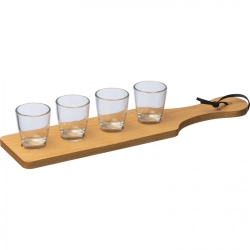 Set aus 4 Gläsern (30 ml) und einer Untertasse